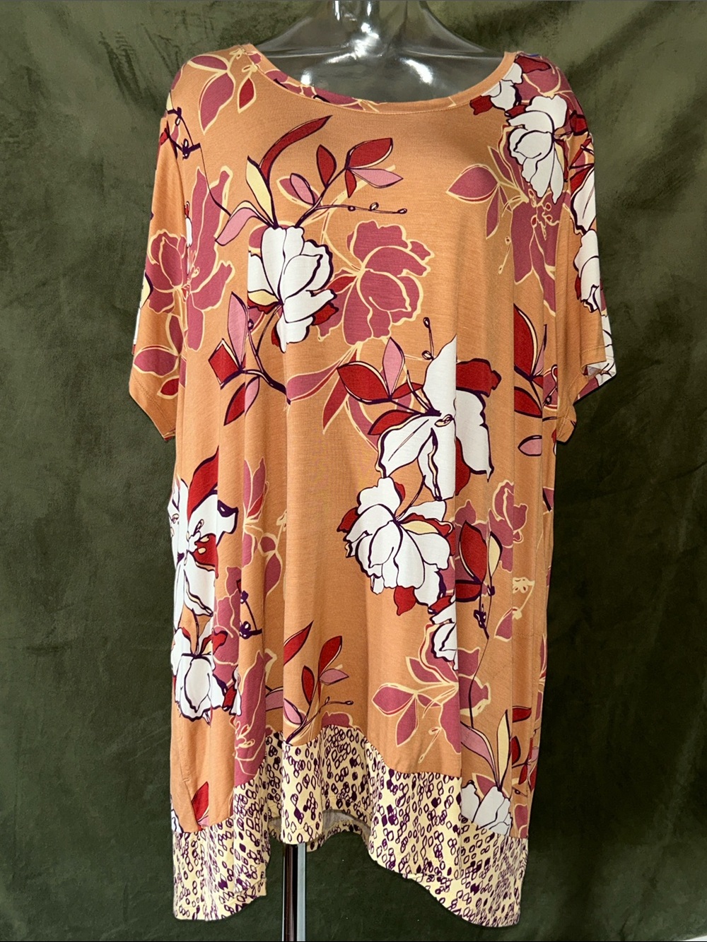 LOGO by Lori Goldstein Peach Floral Short-Sleeve Tunic with White & Red Accents